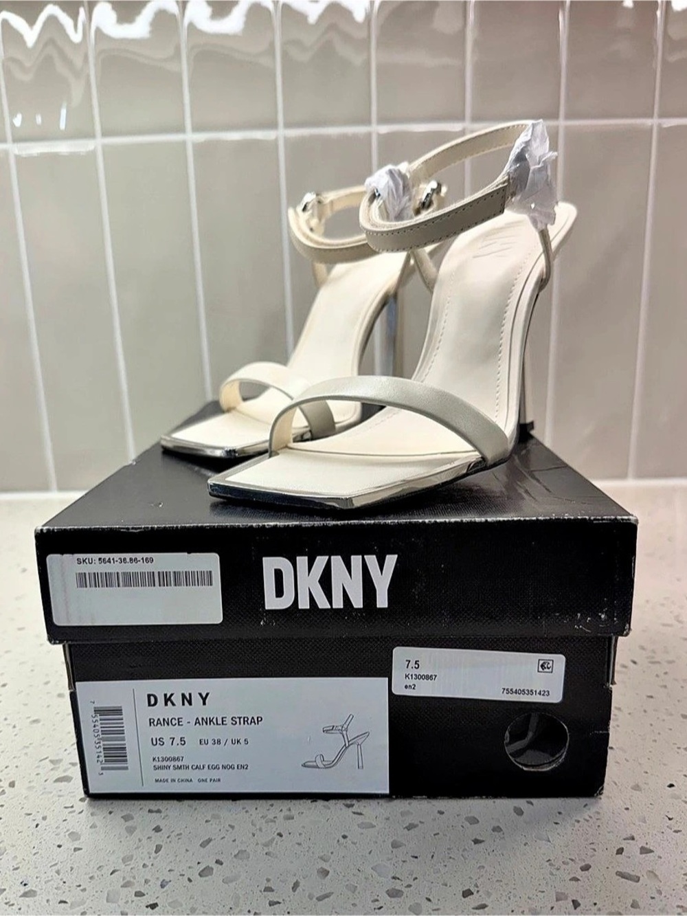 NWT DKNY Rance Ankle Strap Heeled Sandal Eggnong US 7.5 M